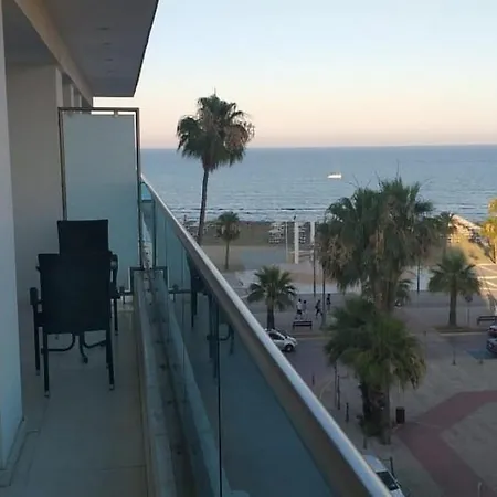 Horizon Luxury At Finikoudes Beach 303